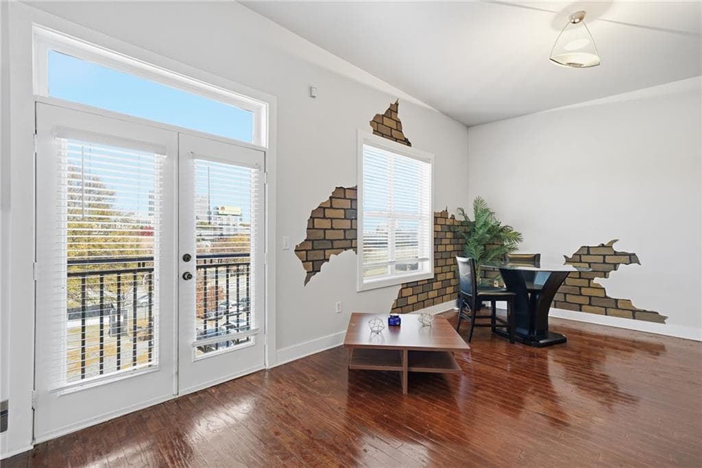 2 bedroom, 2 bathroom, 1,150 sq ft condominium under contract at 502 Pryor Street 328, Atlanta, GA 30312 — photo 2