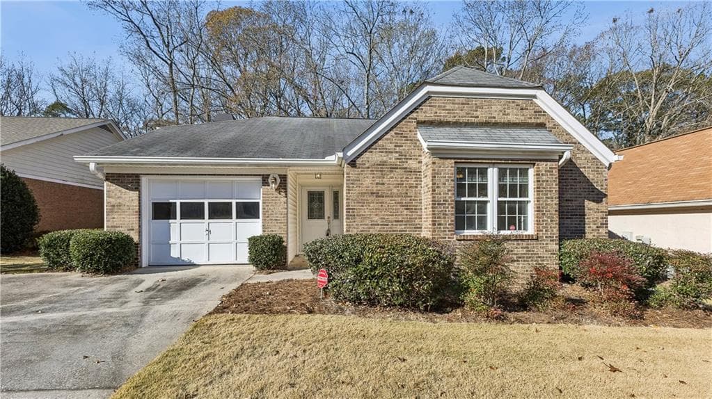 130 Stratford Way, Fayetteville, GA 30214 — most recent listing photo