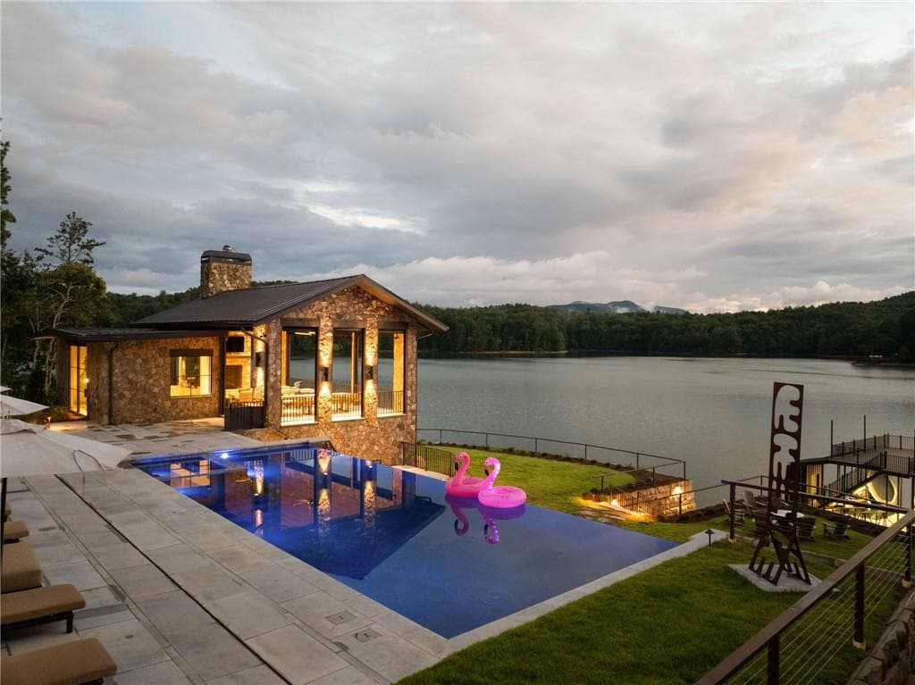 8 bedroom, 12 bathroom, 11,000 sq ft single family residence for rent at 725 Rocky Point Drive, Morganton, GA 30560 for $20,000 a month — photo 4