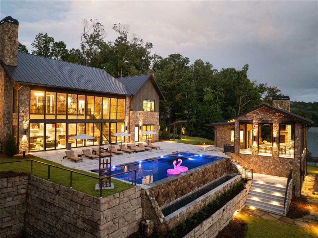 8 bedroom, 12 bathroom, 11,000 sq ft single family residence for rent at 725 Rocky Point Drive, Morganton, GA 30560 for $20,000 a month — photo 6