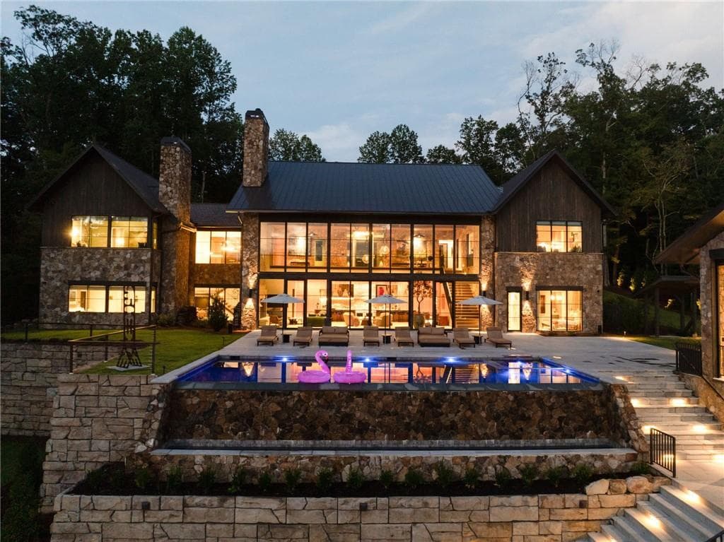8 bedroom, 12 bathroom, 11,000 sq ft single family residence for rent at 725 Rocky Point Drive, Morganton, GA 30560 for $20,000 a month — photo 7