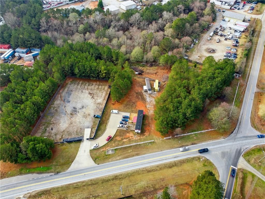 1 bedroom, 1 bathroom other under contract at 1052 Carl-Bethlehem Road, Winder, GA 30680 — photo 2