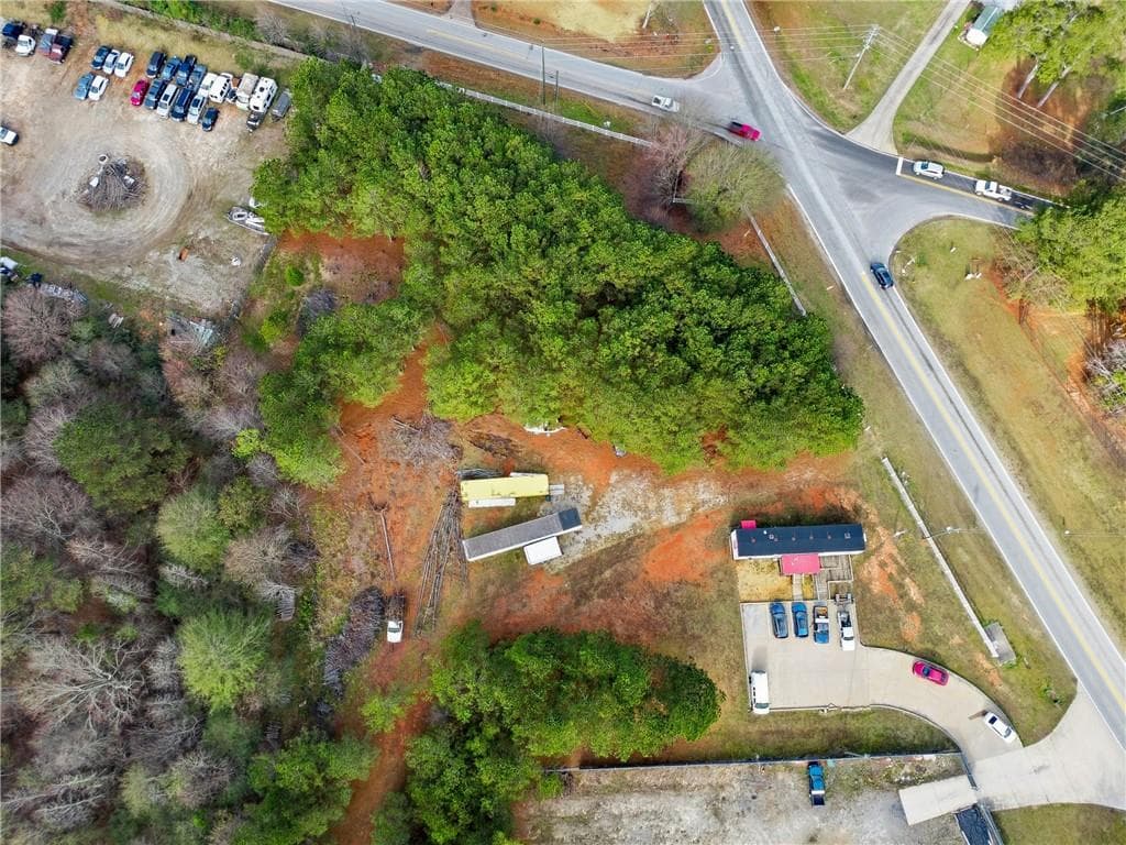 1 bedroom, 1 bathroom other under contract at 1052 Carl-Bethlehem Road, Winder, GA 30680 — photo 7