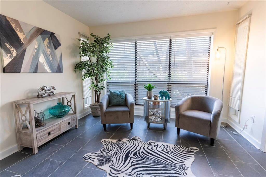 3 bedroom, 2 bathroom, 1,635 sq ft condominium sold at 8740 ROSWELL Road 10A, Atlanta, GA 30350