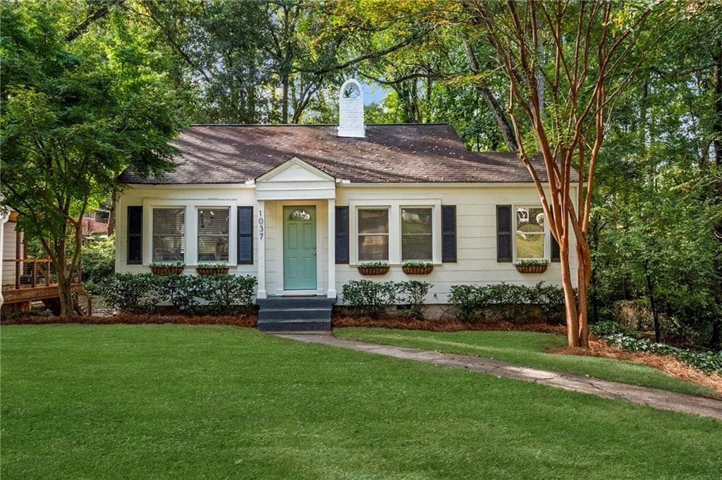2 bedroom, 2 bathroom, 1,008 sq ft single family residence sold at 1037 Ormewood Avenue, Atlanta, GA 30316