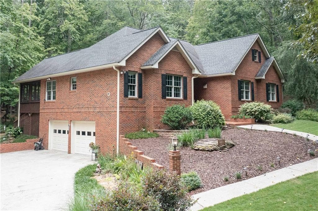5885 West Chapel Hill Road, Douglasville, GA 30135 — most recent listing photo