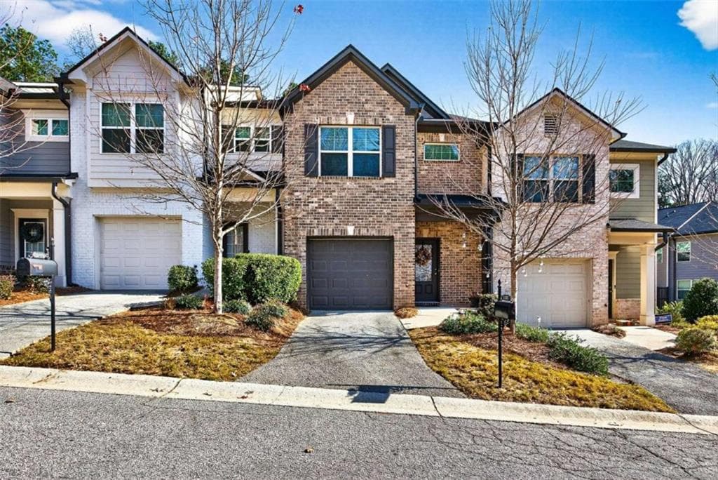 3 bedroom, 3 bathroom, 1,884 sq ft townhouse sold at 3182 Meadowstone Lane, Atlanta, GA 30331