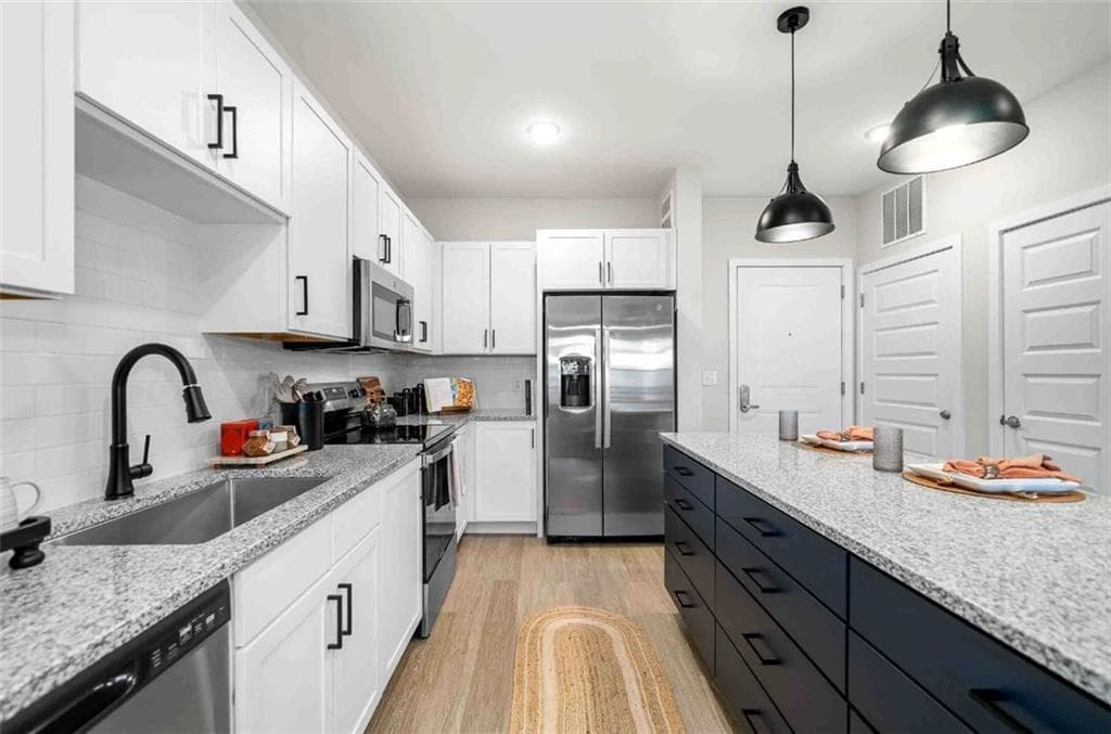 1 bedroom, 1 bathroom, 739 sq ft apartment for rent at 1450 Peachtree Industrial Boulevard 3003A, Sugar Hill, GA 30518 for $1,684 a month — photo 1 of 30