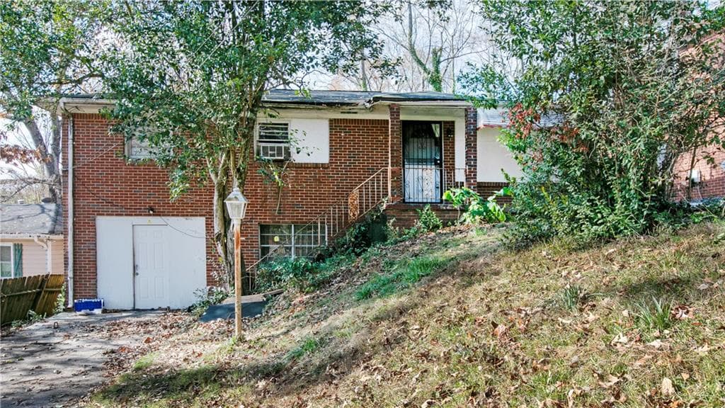4 bedroom, 2 bathroom, 1,252 sq ft single family residence sold at 178 Stratford Drive, Atlanta, GA 30311