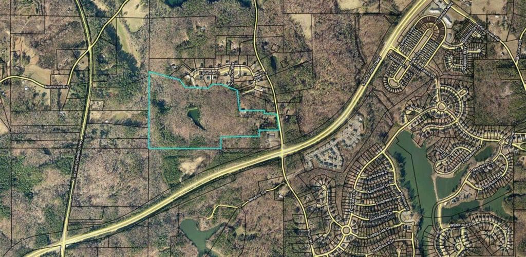 4 bedroom, 3 bathroom single family residence for sale at 6275 Short Road, Fairburn, GA 30213 — photo 3