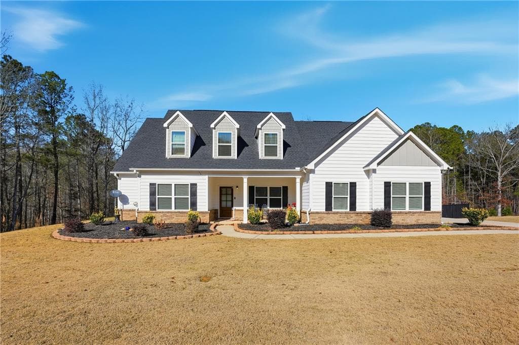 5 bedroom, 4 bathroom, 2,567 sq ft single family residence under contract at 95 Hawthorn Lane, Covington, GA 30014