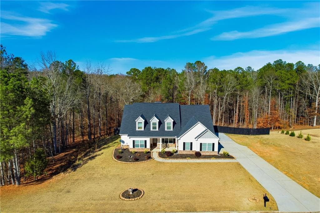 5 bedroom, 4 bathroom, 2,567 sq ft single family residence under contract at 95 Hawthorn Lane, Covington, GA 30014 — photo 3