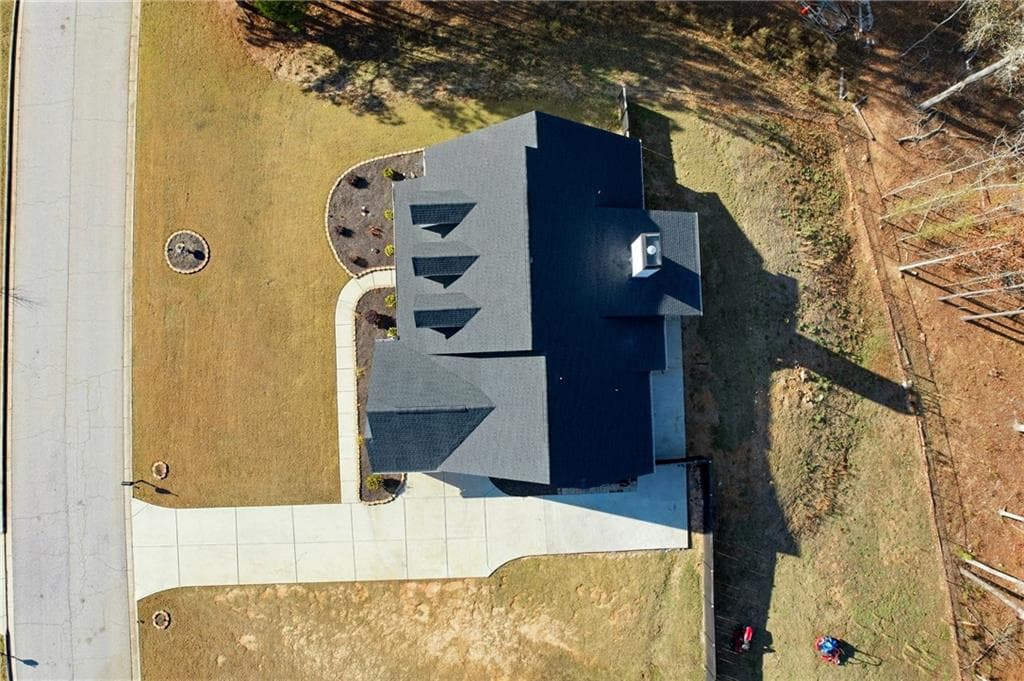 5 bedroom, 4 bathroom, 2,567 sq ft single family residence under contract at 95 Hawthorn Lane, Covington, GA 30014 — photo 4