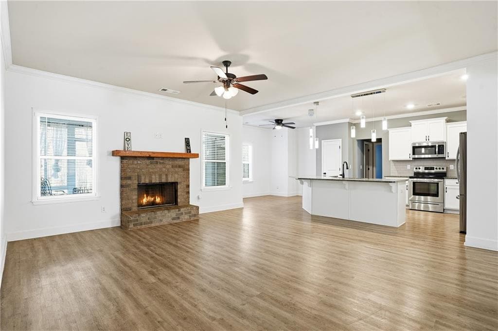 5 bedroom, 4 bathroom, 2,567 sq ft single family residence under contract at 95 Hawthorn Lane, Covington, GA 30014 — photo 8
