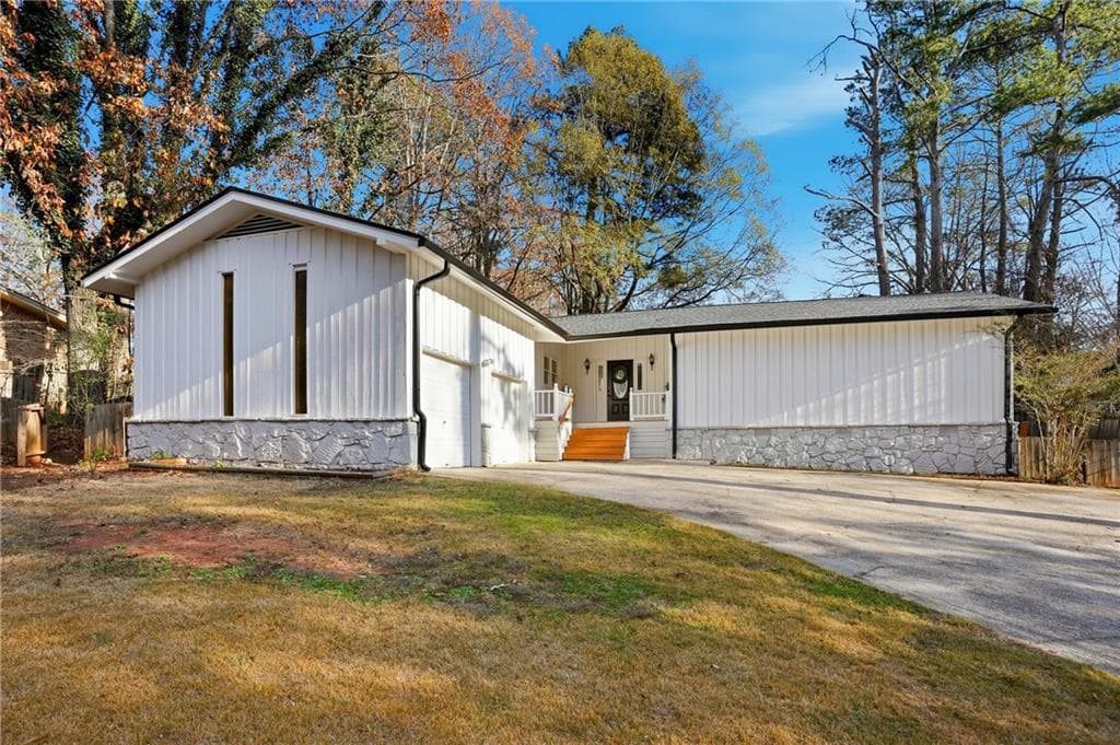 2579 Country Club Drive, Conyers, GA 30013 — most recent listing photo