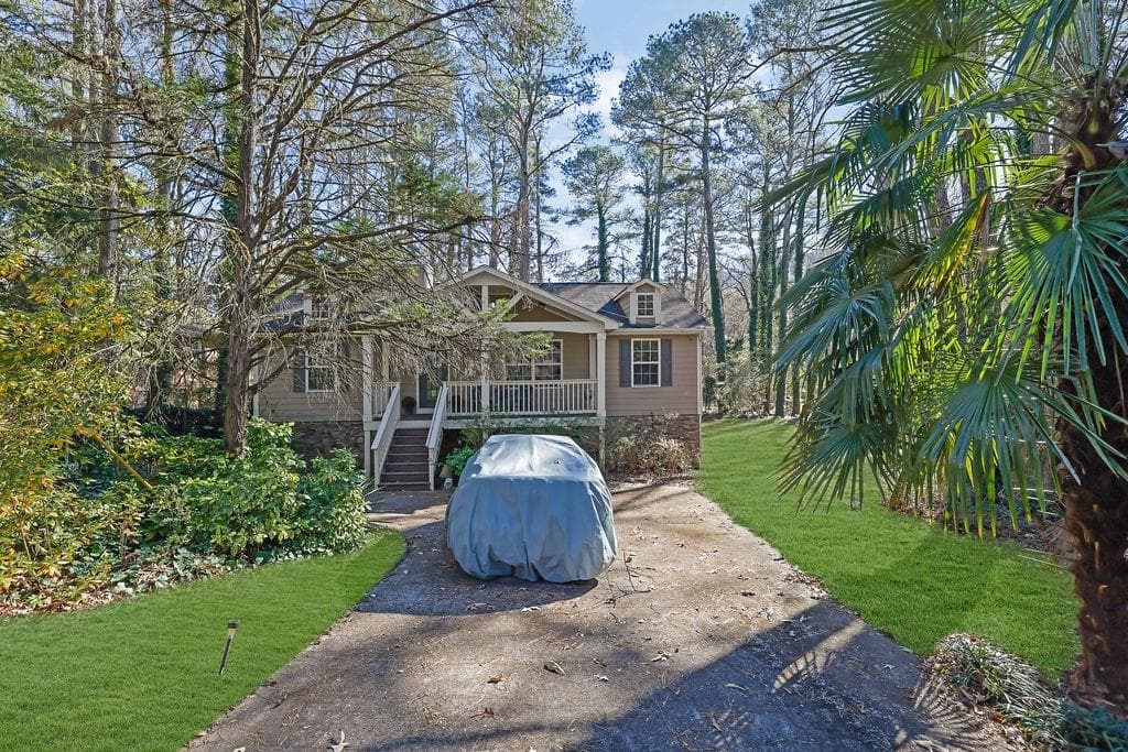 108 Jennifer Lane, Lilburn, GA 30047 — most recent listing photo
