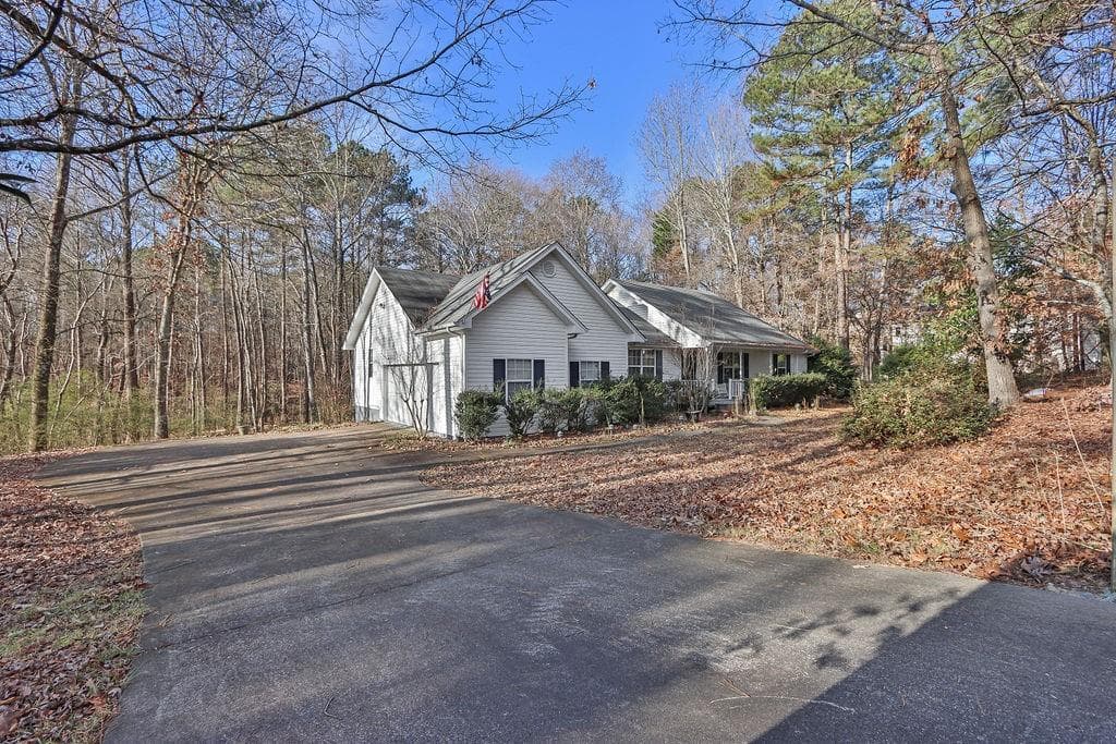 4806 Cash Road, Flowery Branch, GA 30542 — most recent listing photo