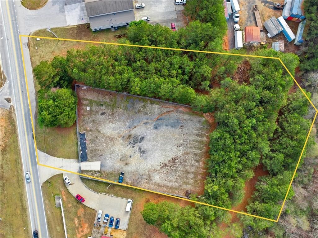 1 bedroom, 1 bathroom other under contract at 1052 Carl-Bethlehem Road, Winder, GA 30680 — photo 6