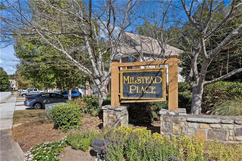 3 bedroom, 3 bathroom, 1,573 sq ft townhouse for sale at 125 Ellis Drive 125, Conyers, GA 30012 — photo 2