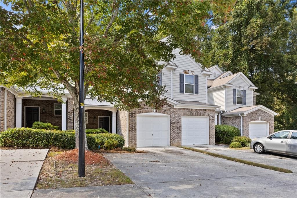 3 bedroom, 3 bathroom, 1,573 sq ft townhouse for sale at 125 Ellis Drive 125, Conyers, GA 30012 — photo 4