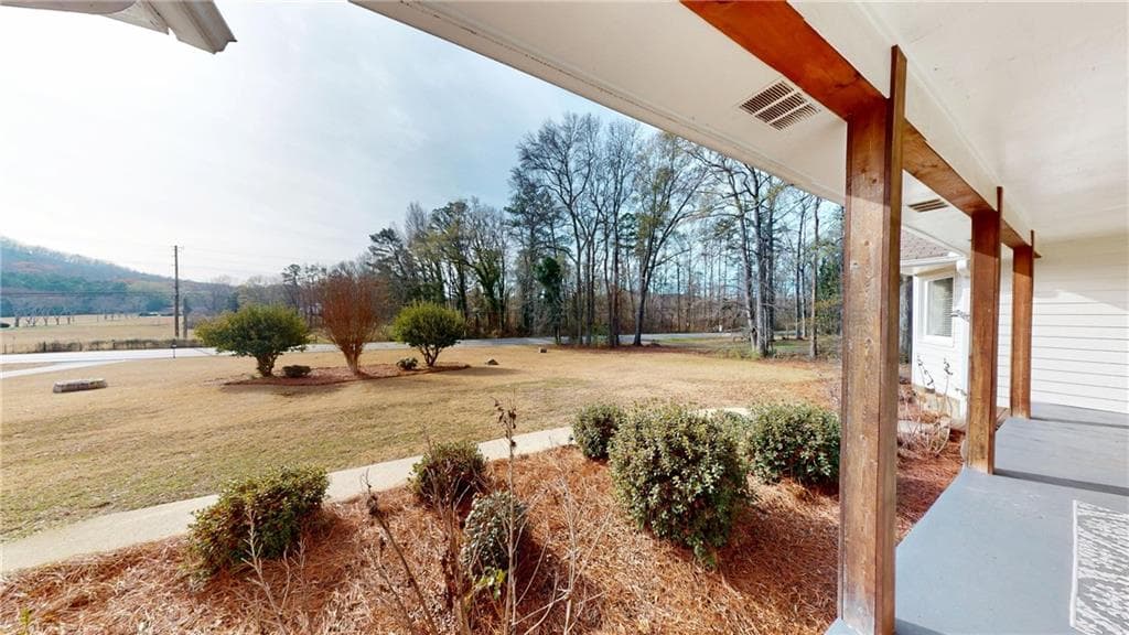 3 bedroom, 2 bathroom, 2,120 sq ft single family residence under contract at 1042 Mission Road, Cartersville, GA 30120 — photo 6