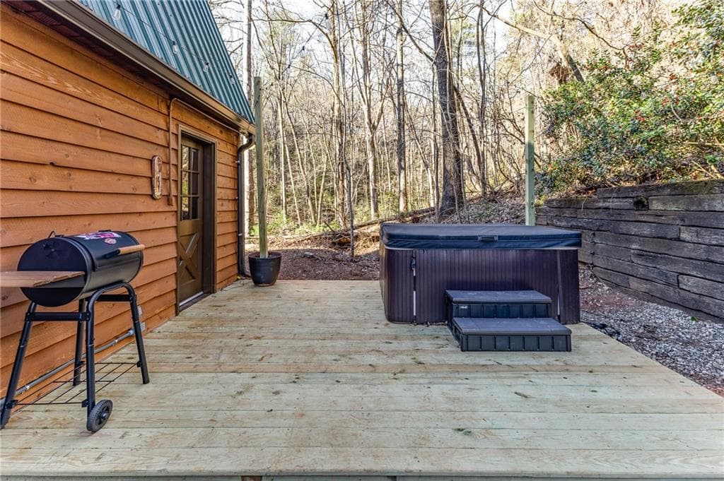 3 bedroom, 3 bathroom, 1,728 sq ft single family residence for sale at 40 Kaceys Lane, Helen, GA 30545 — photo 10