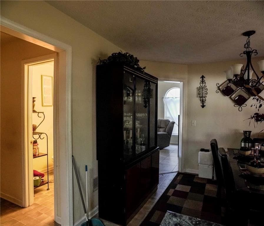 3 bedroom, 3 bathroom, 1,755 sq ft single family residence for sale at 493 E LAKE Drive, Riverdale, GA 30274 — photo 6