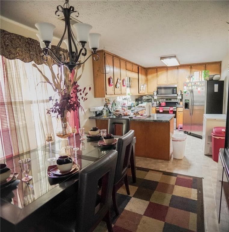 3 bedroom, 3 bathroom, 1,755 sq ft single family residence for sale at 493 E LAKE Drive, Riverdale, GA 30274 — photo 7