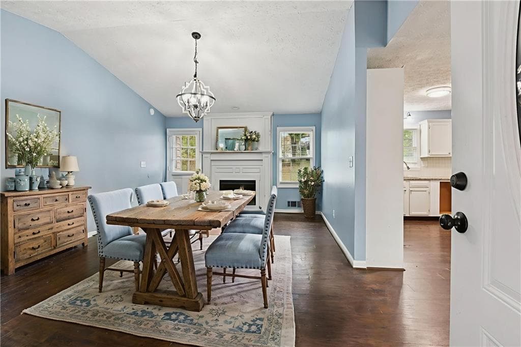 3 bedroom, 3 bathroom, 1,694 sq ft single family residence under contract at 11 Paces Meadows Lane, Dallas, GA 30157 — photo 8