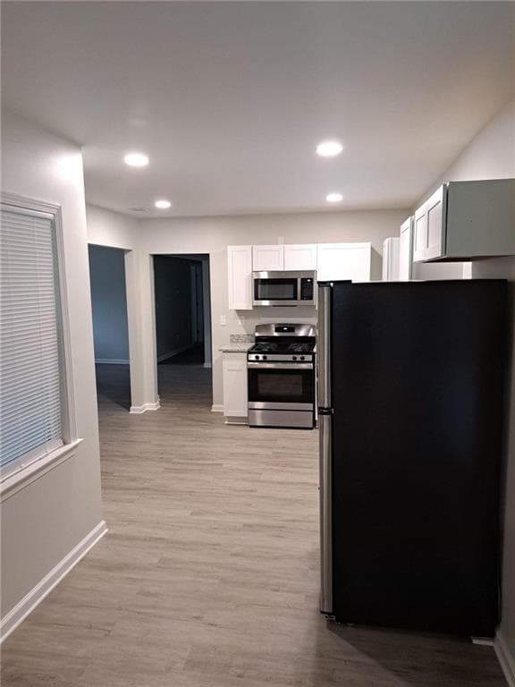 6 bedroom, 3 bathroom, 1,602 sq ft single family residence for rent at 700 Lynn Circle, Atlanta, GA 30311 for $2,800 a month — photo 6