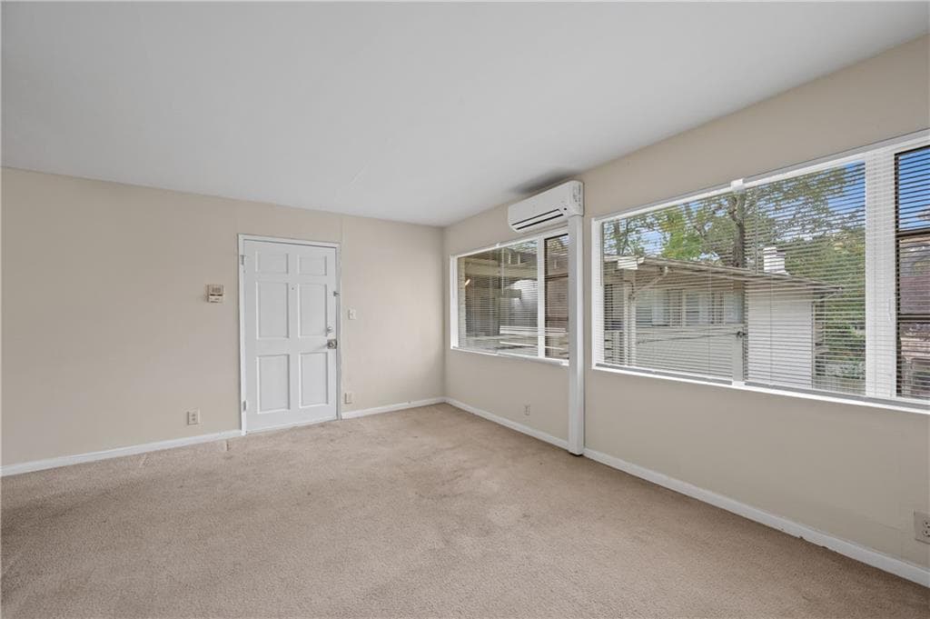 1 bedroom, 1 bathroom, 600 sq ft apartment for rent at 11 Peachtree Hills Avenue B5, Atlanta, GA 30305 for $1,000 a month — photo 5