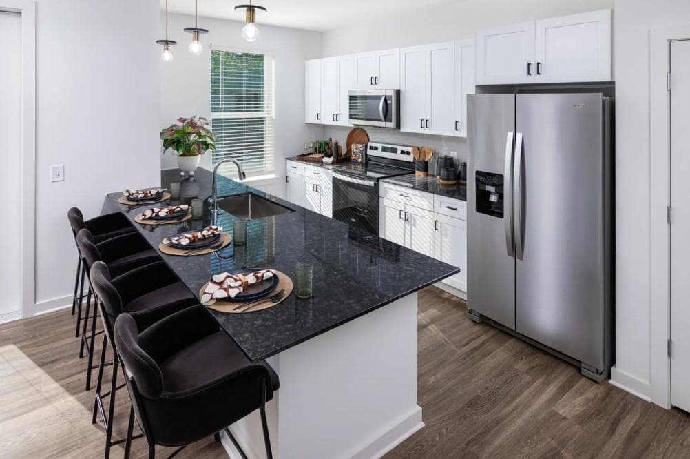 2 bedroom, 2 bathroom, 1,073 sq ft apartment for rent at 5617 Oak Industrial Boulevard 3204, Fairburn, GA 30213 for $2,110 a month — photo 2