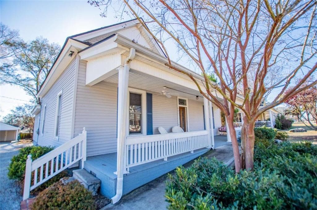 501 Cedar Street, Carrollton, GA 30117 — most recent listing photo