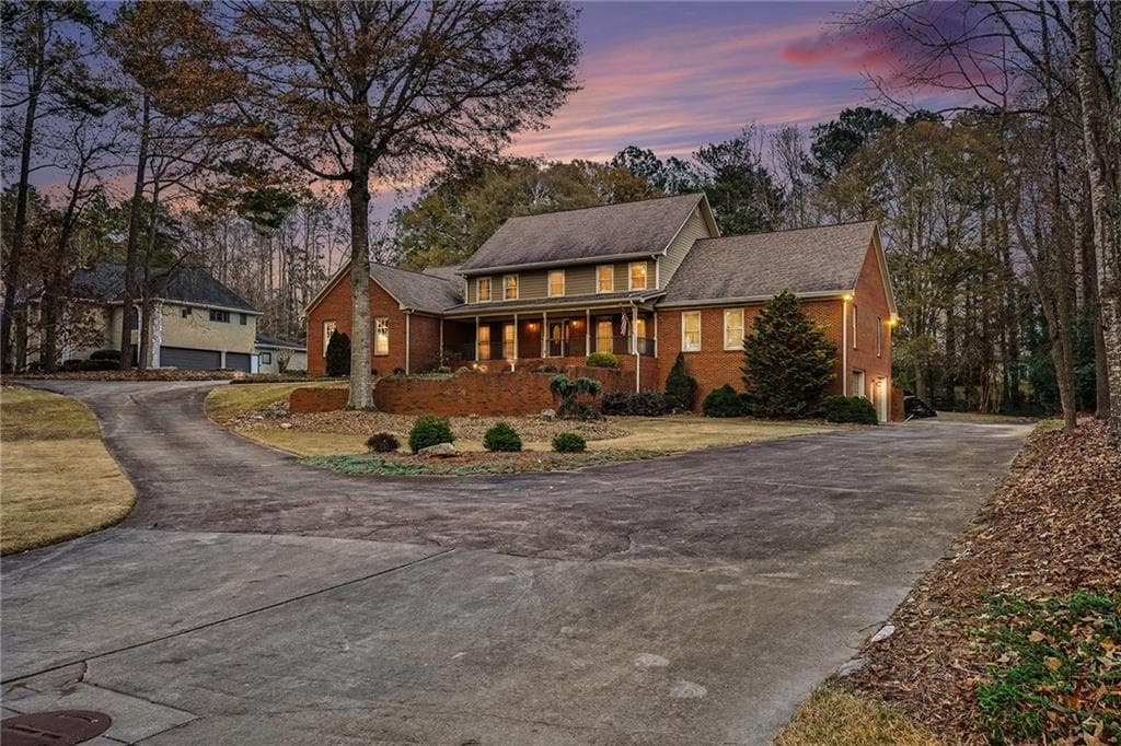 8566 Shoreline Drive, Jonesboro, GA 30236 — most recent listing photo