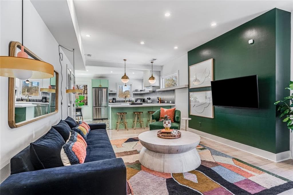 1 bedroom, 1 bathroom, 800 sq ft apartment for rent at 724 Charles Allen Drive 3, Atlanta, GA 30308 for $2,650 a month — photo 8