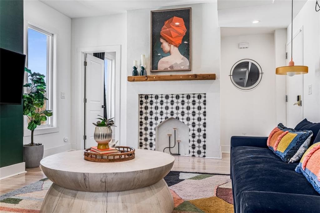 1 bedroom, 1 bathroom, 800 sq ft apartment for rent at 724 Charles Allen Drive 3, Atlanta, GA 30308 for $2,650 a month — photo 10
