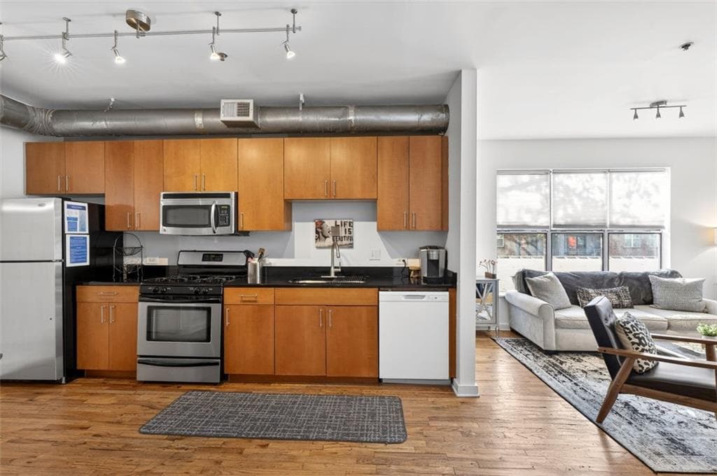 1 bedroom, 1 bathroom, 765 sq ft condominium for sale at 238 Walker Street 23, Atlanta, GA 30313 — photo 7