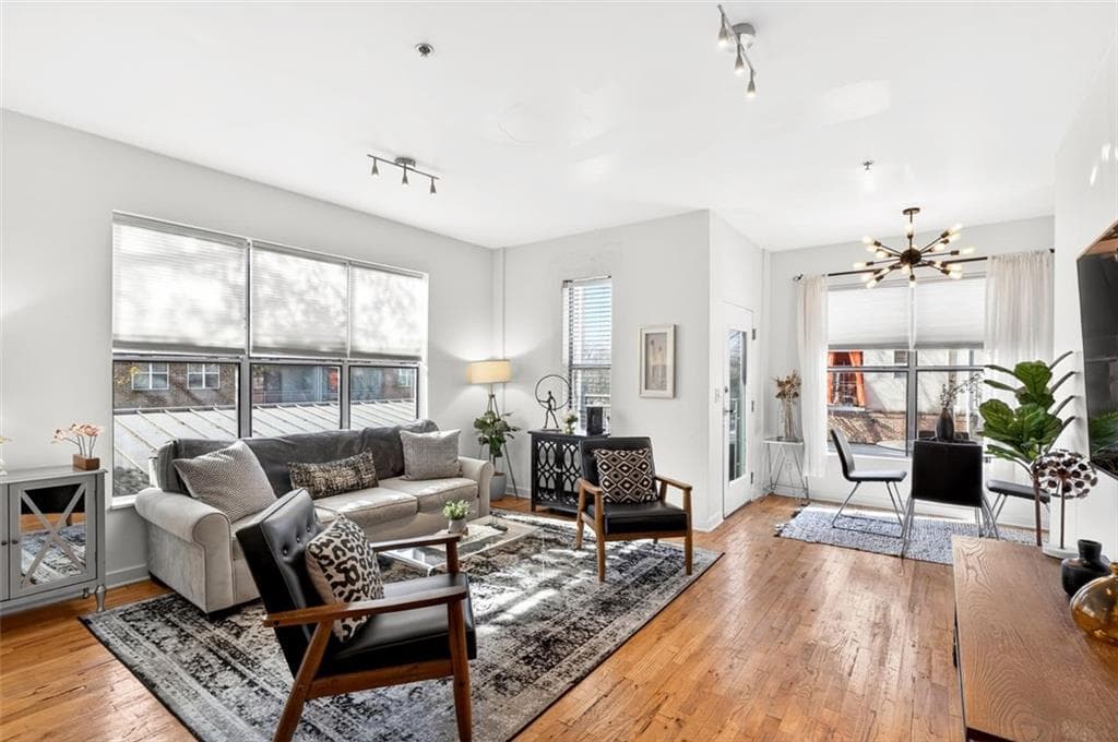 1 bedroom, 1 bathroom, 765 sq ft condominium for sale at 238 Walker Street 23, Atlanta, GA 30313 — photo 1 of 36