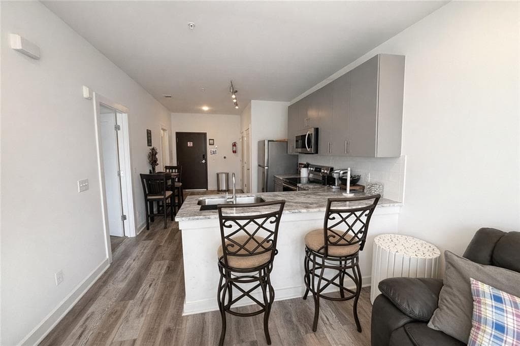 1 bedroom, 1 bathroom, 657 sq ft condominium for sale at 525 Parkway Drive 208, Atlanta, GA 30308 — photo 5
