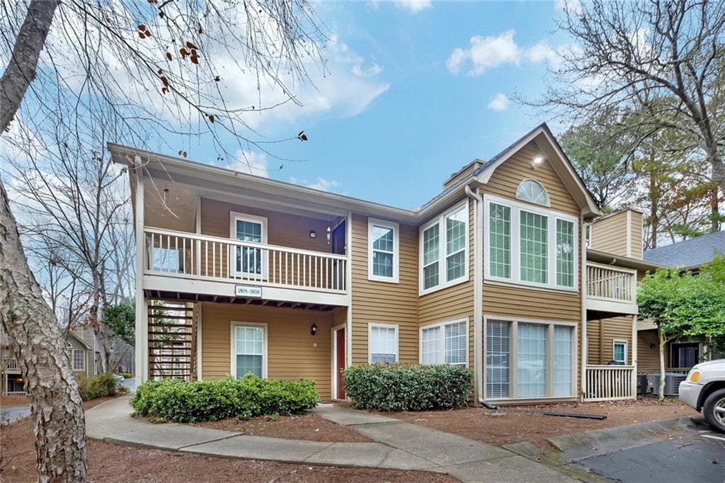 2 bedroom, 2 bathroom, 1,244 sq ft condominium sold at 1807 Country Park Drive, Smyrna, GA 30080