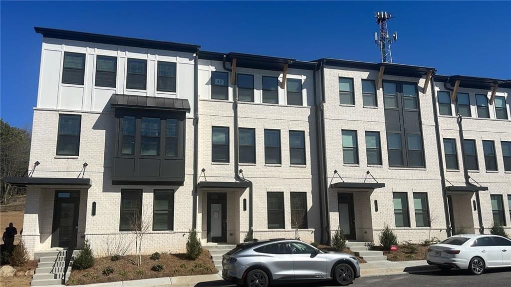 4 bedroom, 4 bathroom, 2,314 sq ft townhouse for rent at 323 Sammon Way, Lawrenceville, GA 30046 for $2,800 a month — photo 1 of 44