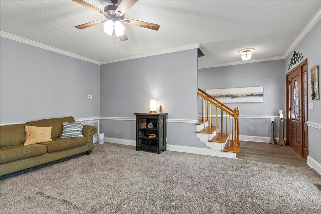 5 bedroom, 5 bathroom, 3,481 sq ft single family residence for sale at 138 Dumbarton Drive, Macon, GA 31210 — photo 2