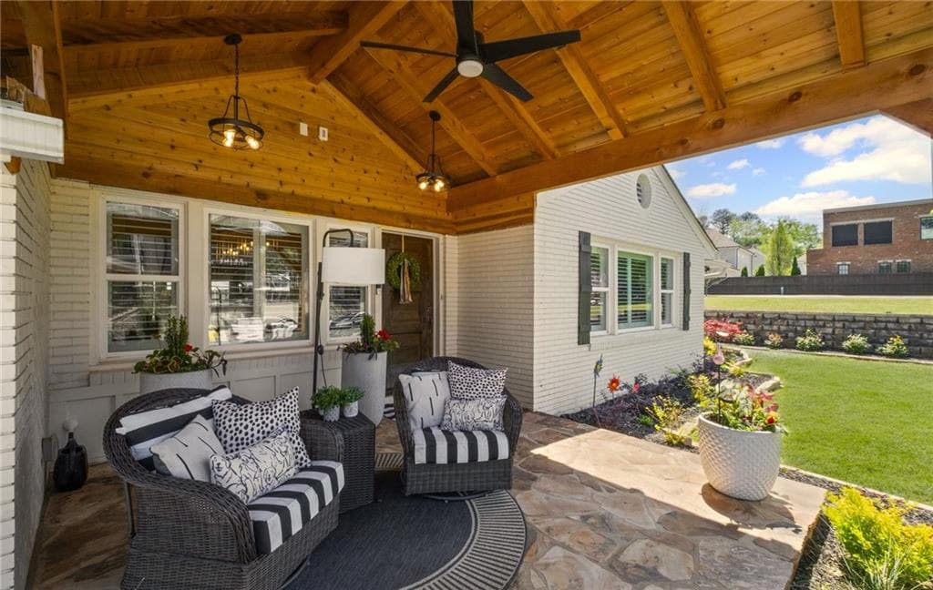 6 bedroom, 5 bathroom single family residence under contract at 8175 Main Street, Woodstock, GA 30188 — photo 10