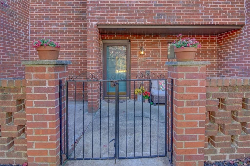 2260 Pernoshal Court, Dunwoody, GA 30338 — most recent listing photo