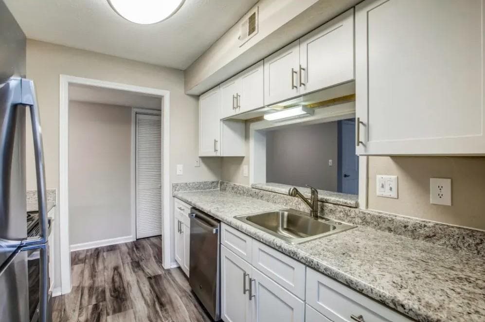 2 bedroom, 2 bathroom, 1,355 sq ft apartment for rent at 2845 Holcomb Bridge Road 2301, Alpharetta, GA 30022 for $1,598 a month — photo 4