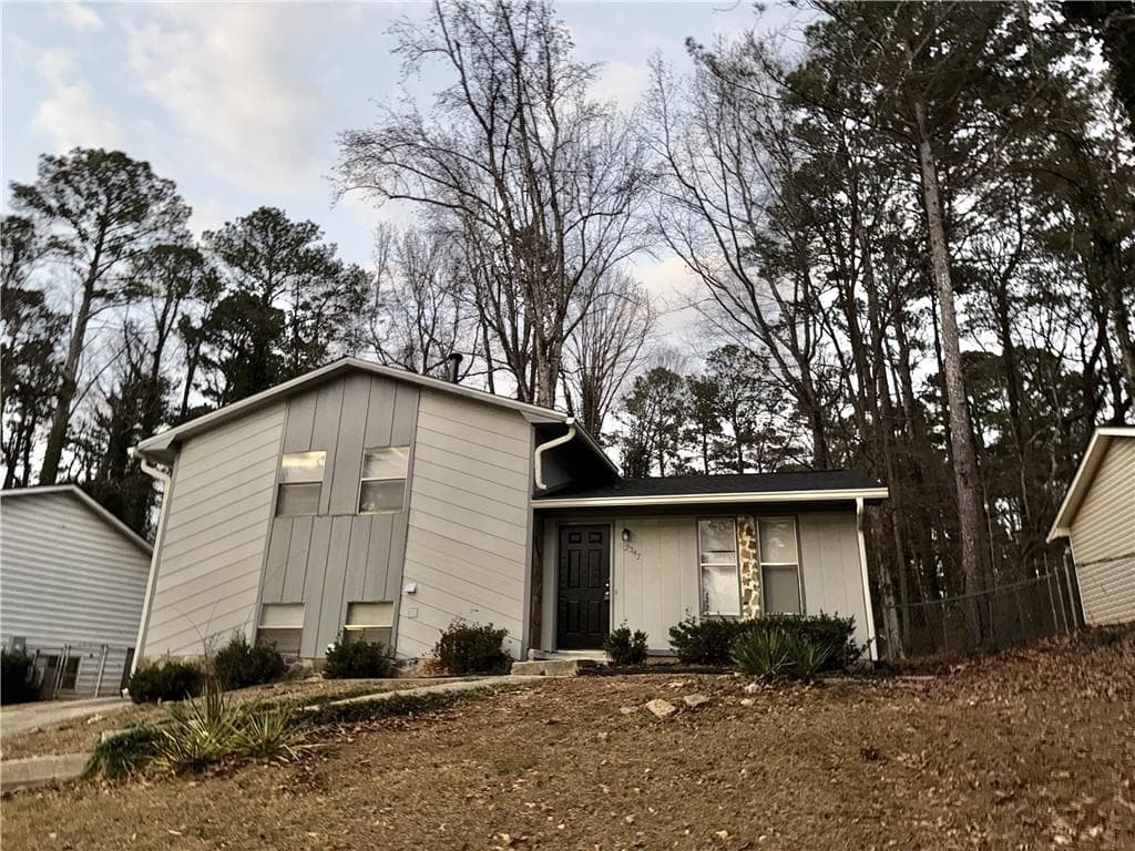 2347 Fairway Circle, Atlanta, GA 30331 — most recent listing photo