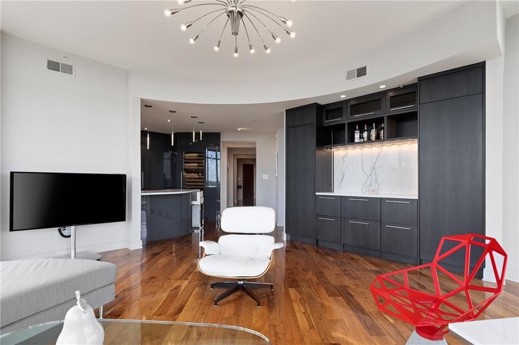 2 bedroom, 3 bathroom, 1,820 sq ft condominium for rent at 222 12th Street 1806, Atlanta, GA 30309 for $7,500 a month — photo 6