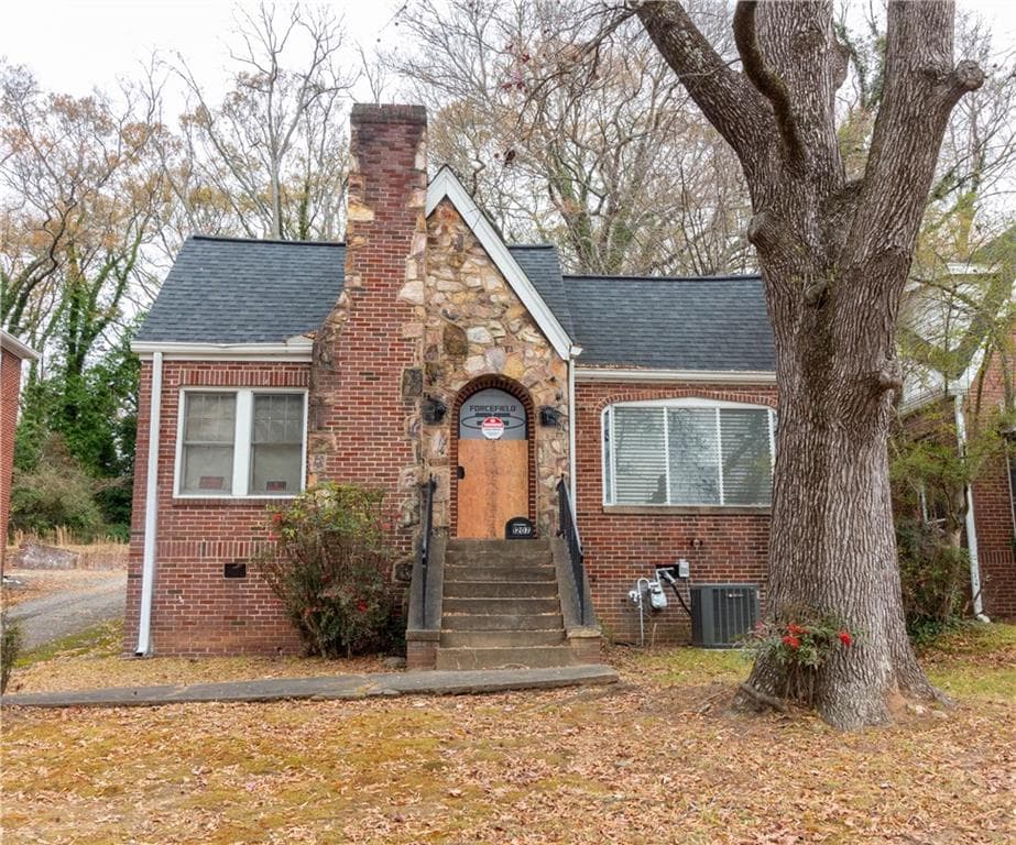 1207 M L King Jr Drive, Atlanta, GA 30314 — most recent listing photo