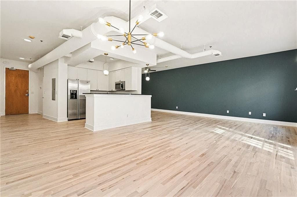 1 bedroom, 1 bathroom, 907 sq ft condominium sold at 1029 Piedmont Avenue 203, Atlanta, GA 30309