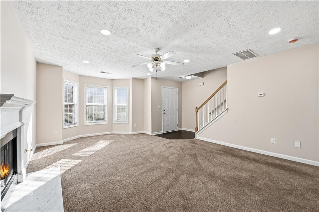 6 bedroom, 4 bathroom, 2,012 sq ft single family residence for sale at 1405 Bramlett Forest Trail, Lawrenceville, GA 30045 — photo 5